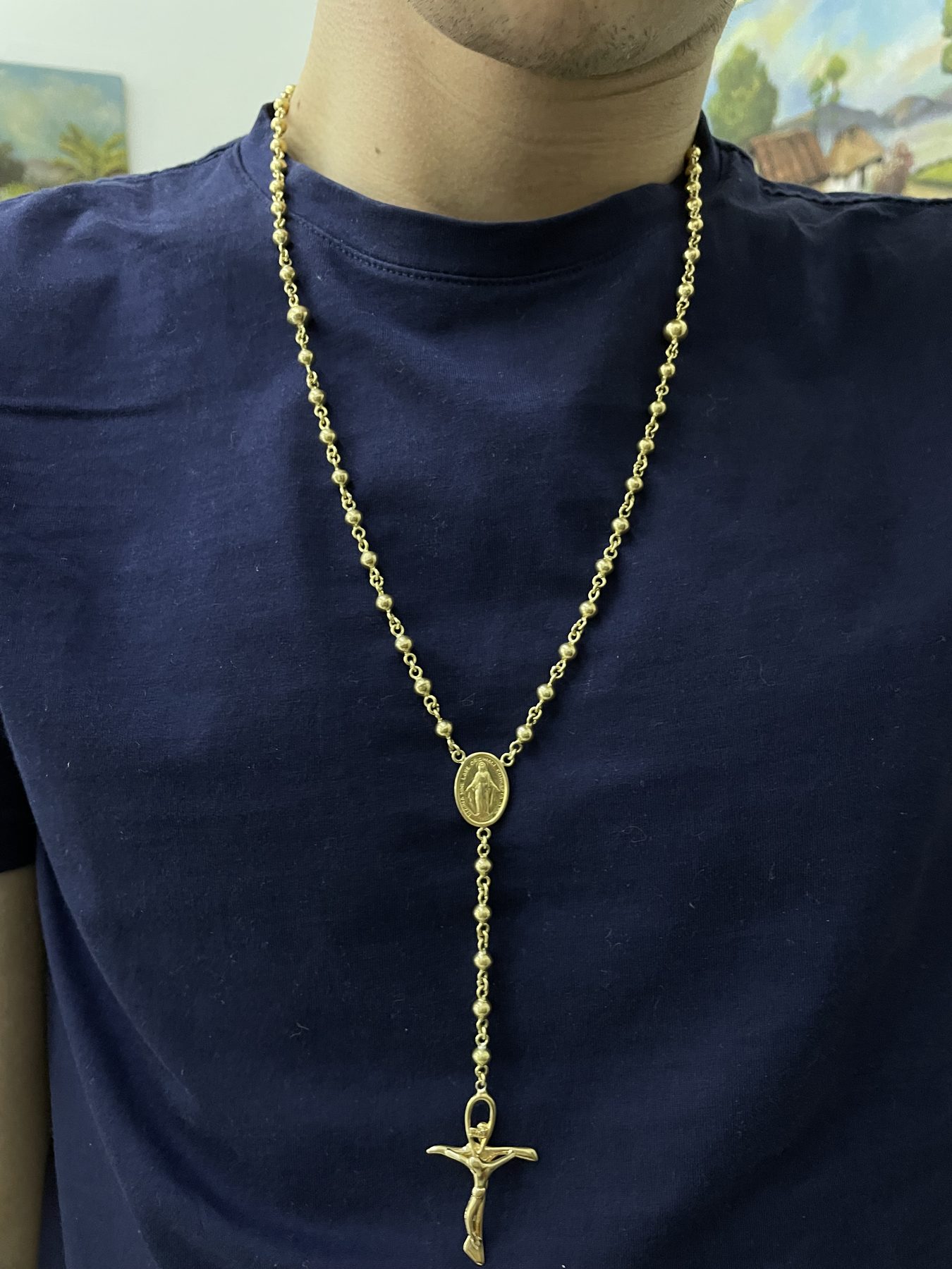 Rosario de oro con crucifijo negociado en Compraventa Suiza, Chapinero